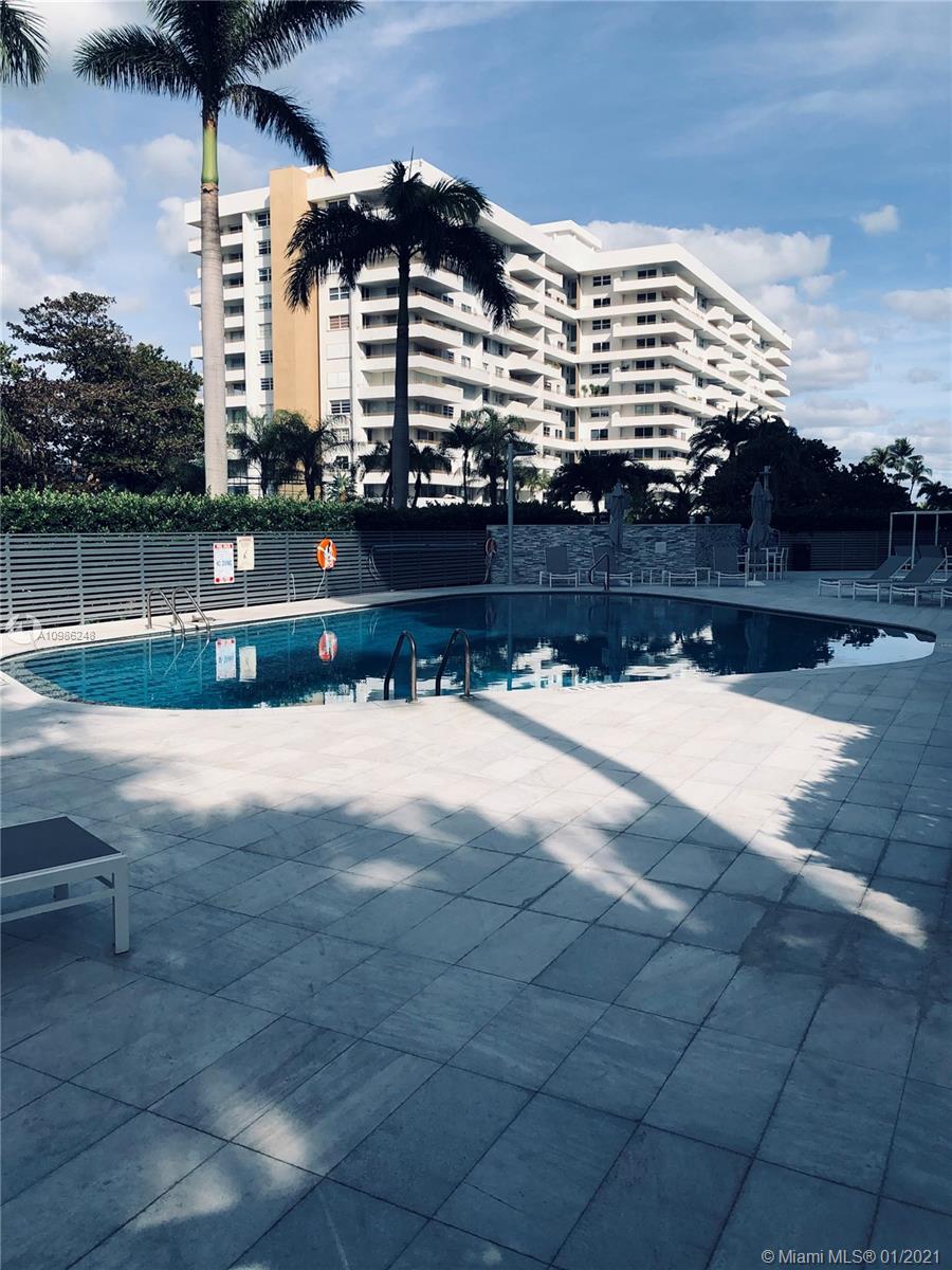 Key Biscayne, FL 33149,199 Ocean Lane Dr #115