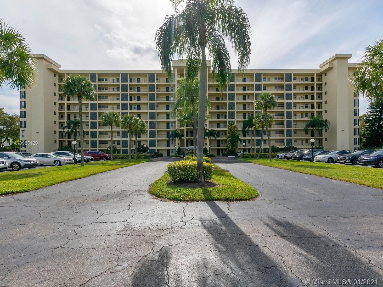 3100 N Palm Aire Dr #107, Pompano Beach, FL 33069