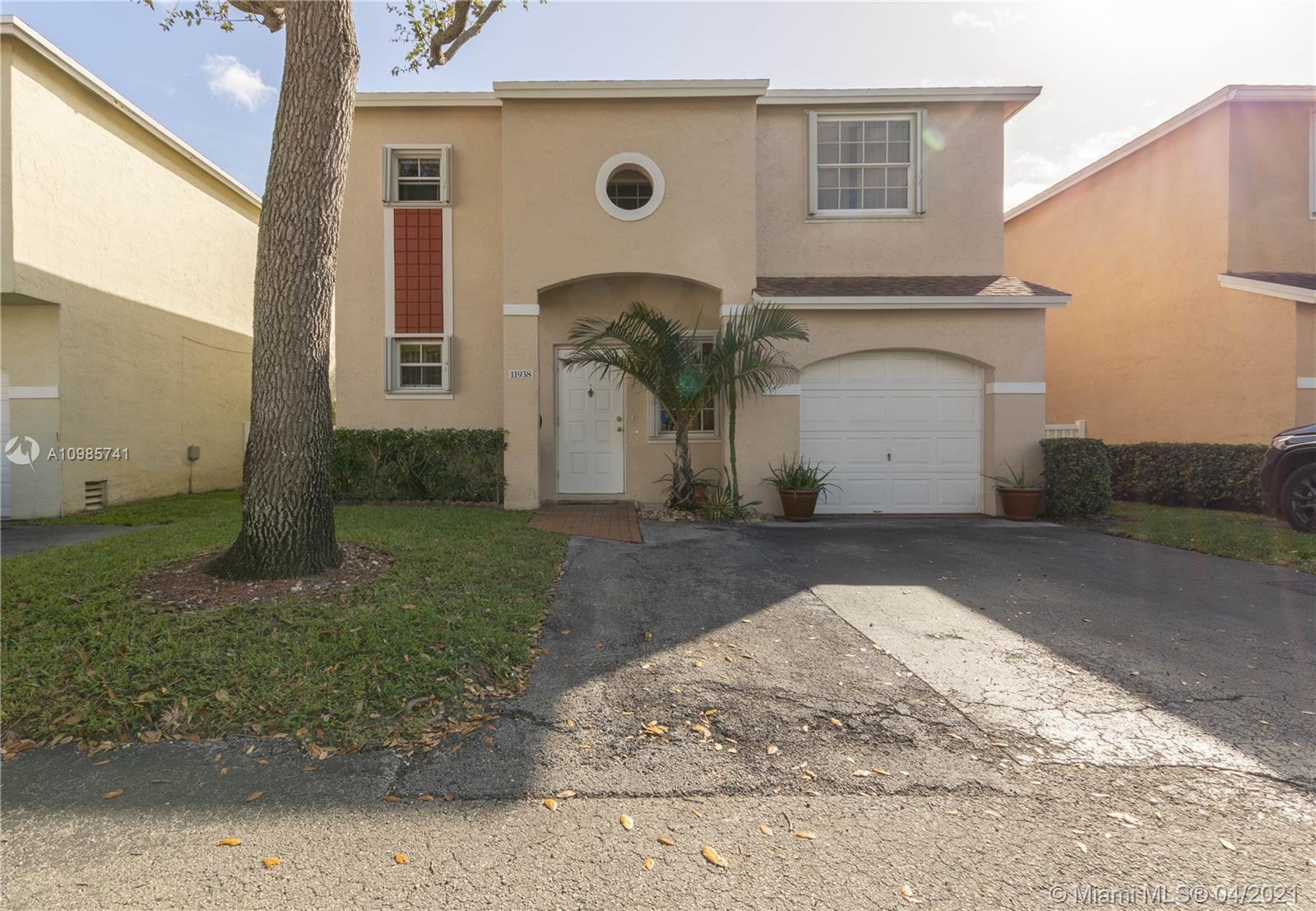 11938 NW 12th St, Pembroke Pines, FL 33026