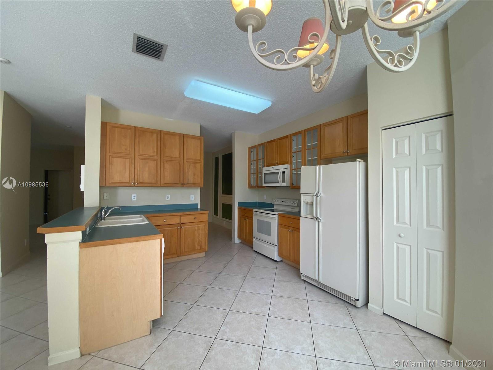 3132 SW 176th Way