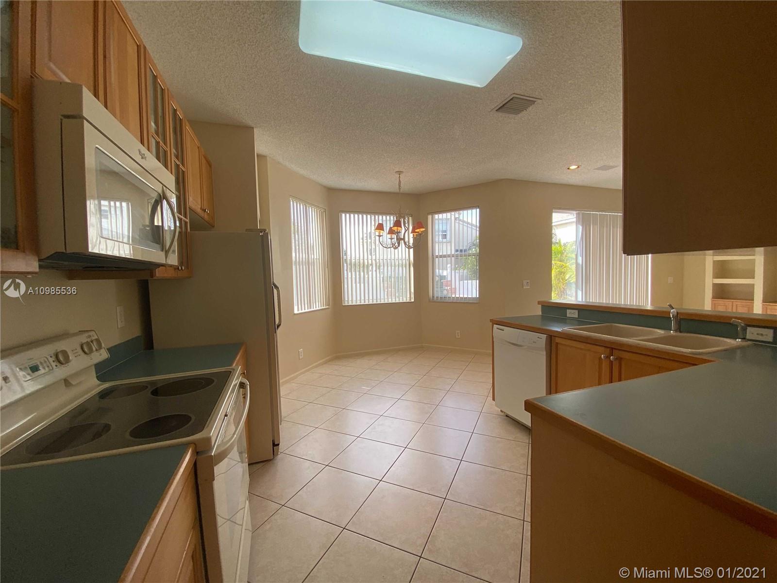 3132 SW 176th Way