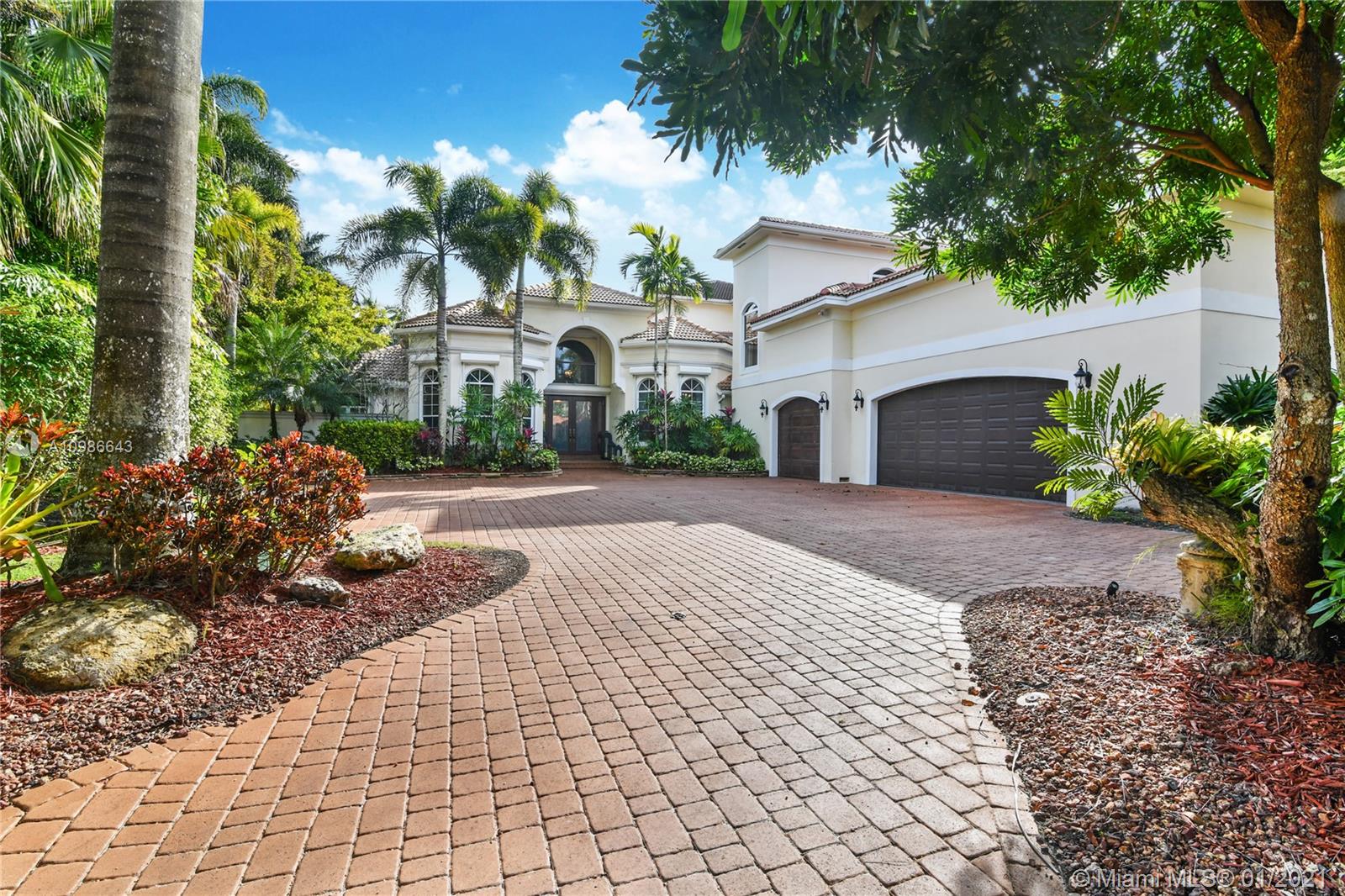 Weston, FL 33327,2483 Provence Cir