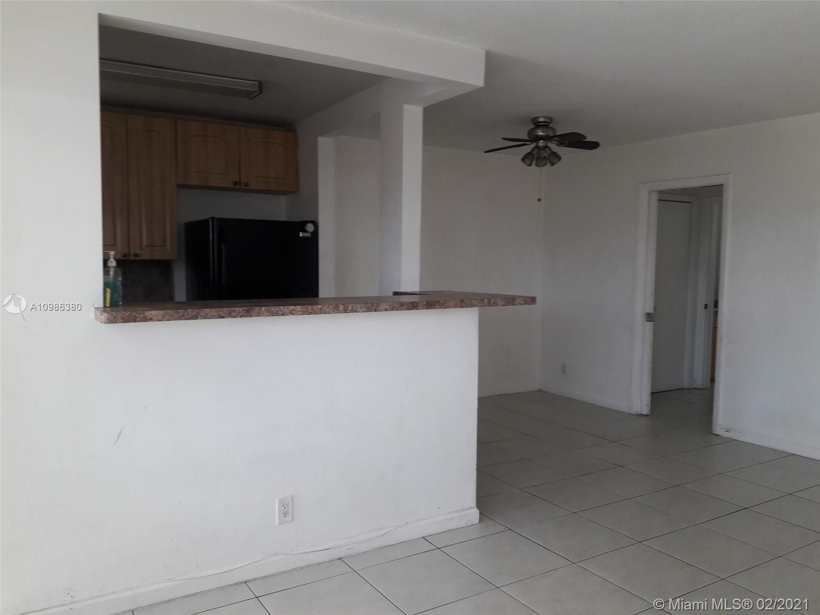 Hollywood, FL 33021,419 S Crescent Dr #11