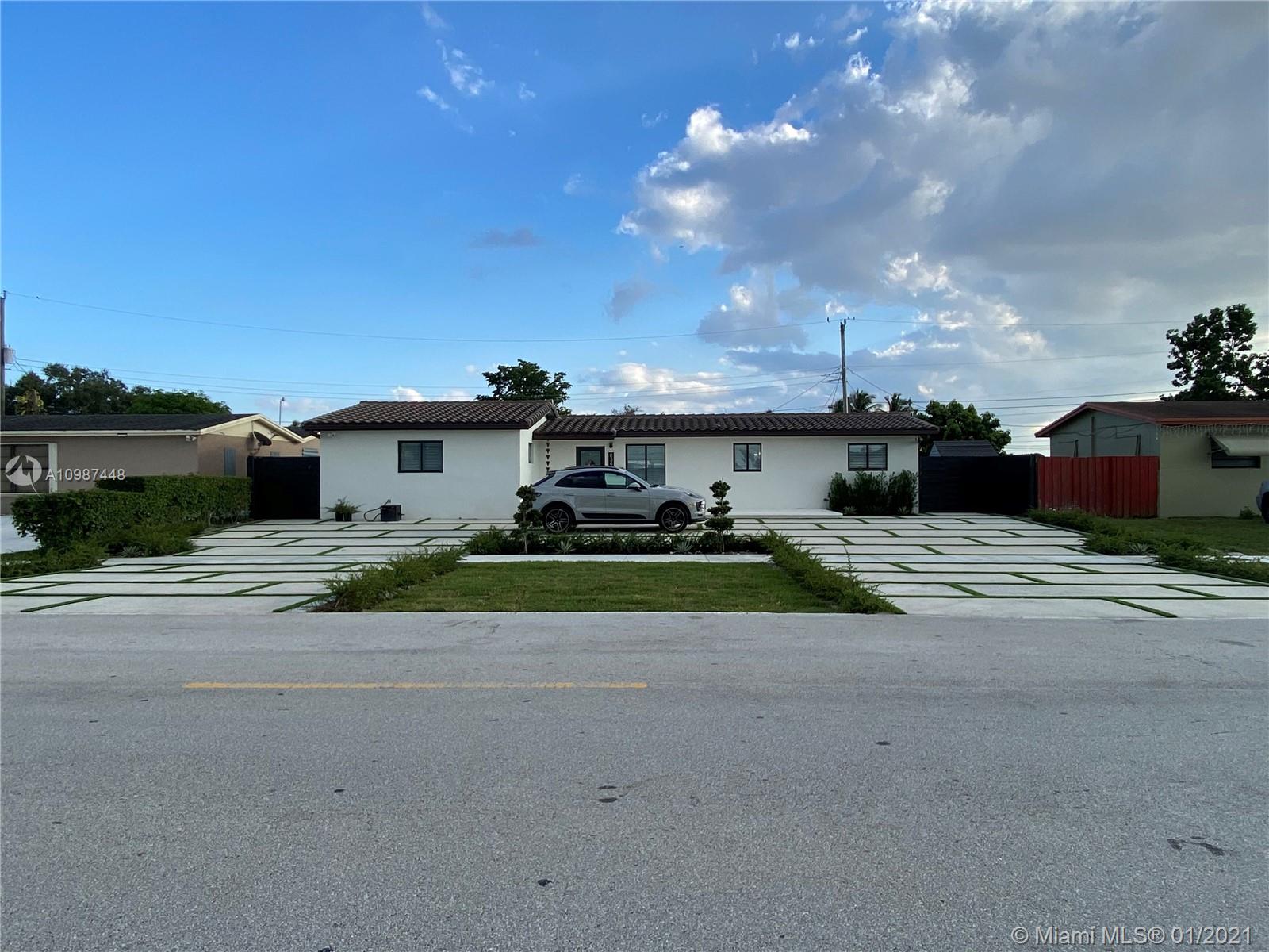 Hialeah, FL 33015,8340 NW 178th St