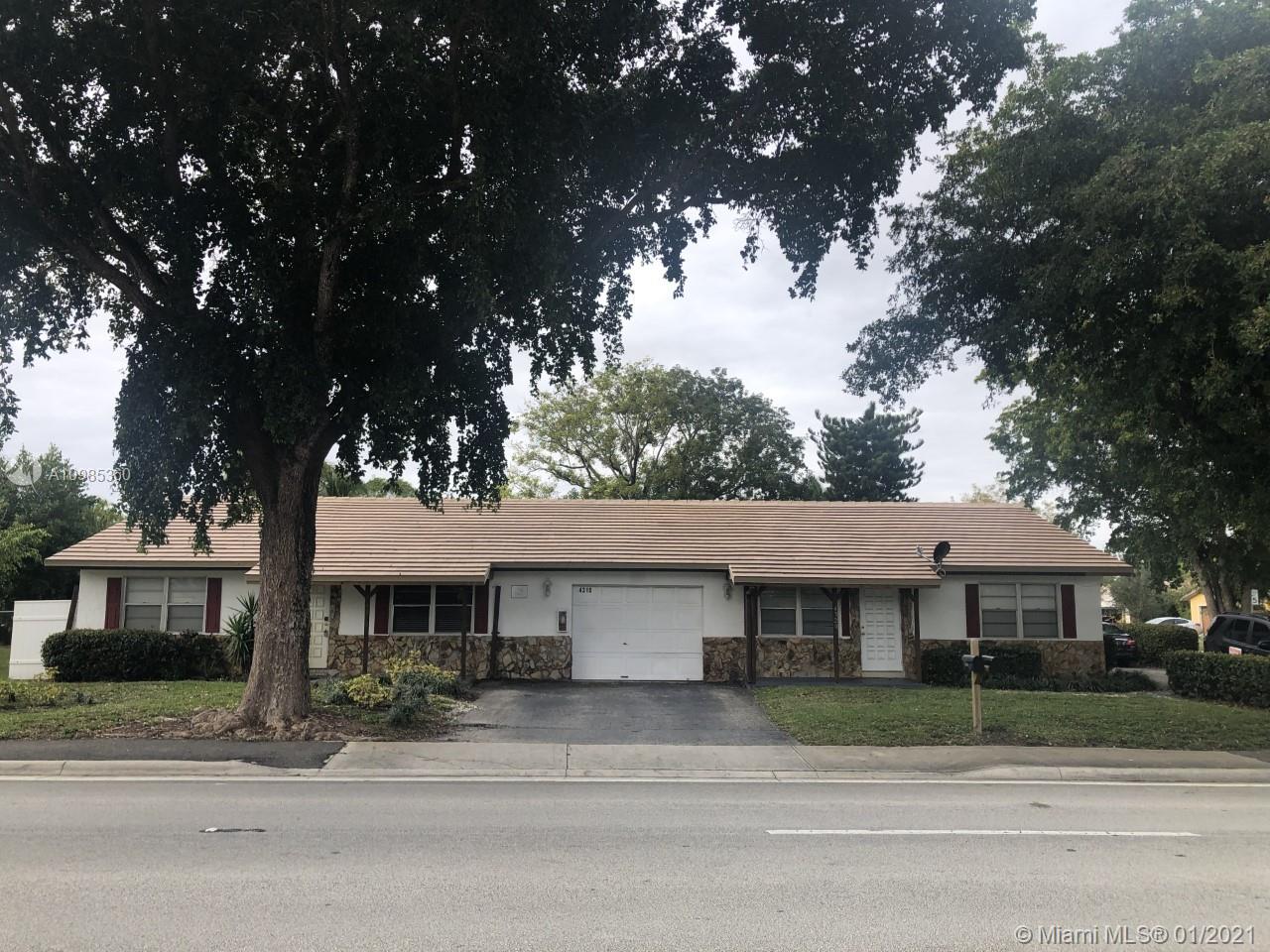 4310 Coral Springs Dr, Coral Springs, FL 33065