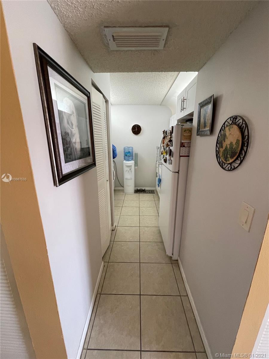 Cutler Bay, FL 33189,8240 SW 210th St #214