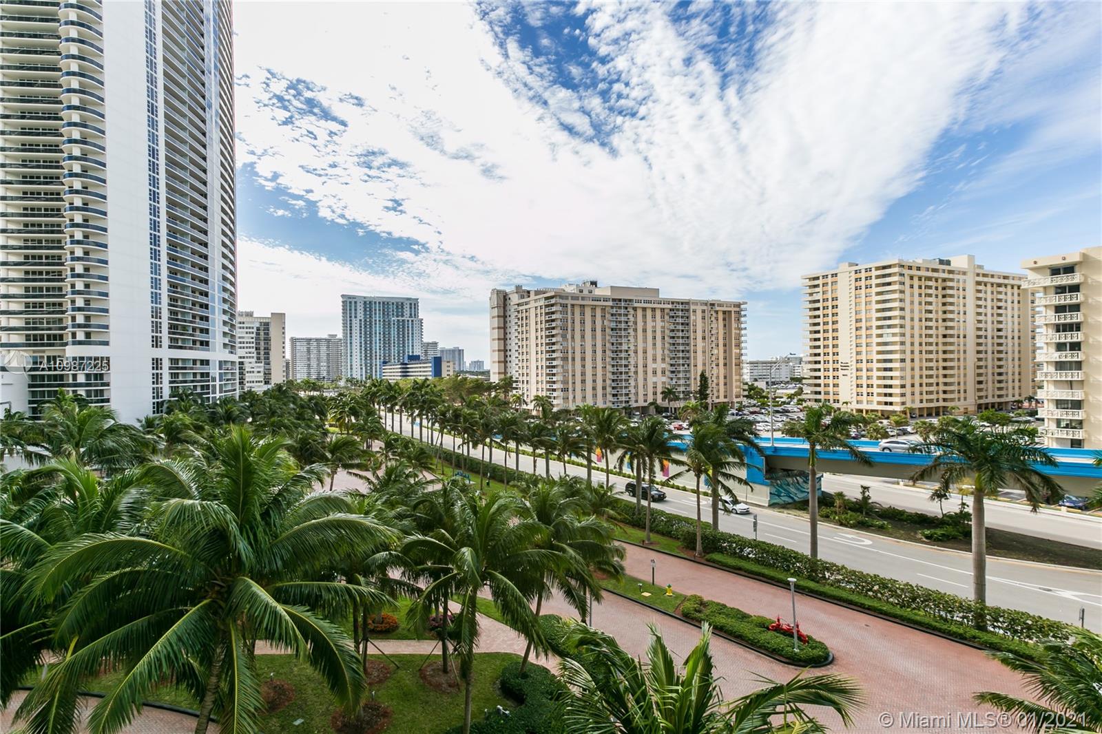 Hallandale Beach, FL 33009,1800 S Ocean Dr #607