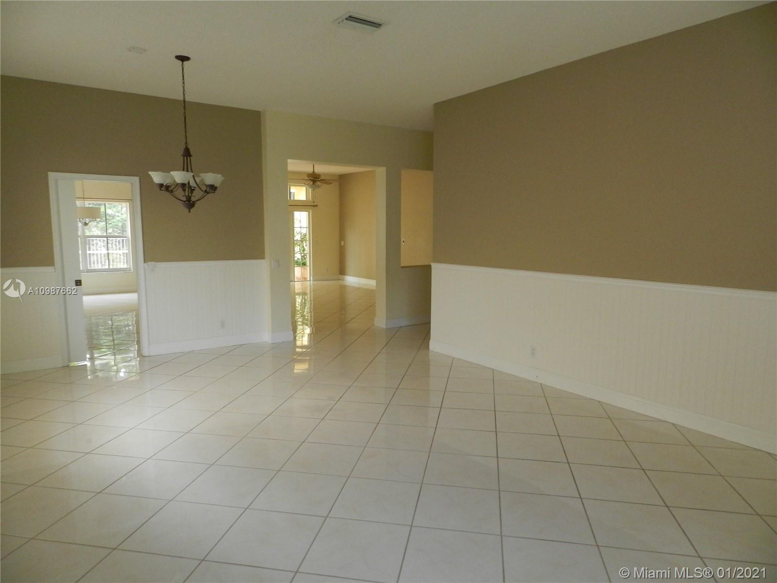 Weston, FL 33327,1234 Chenille Cir