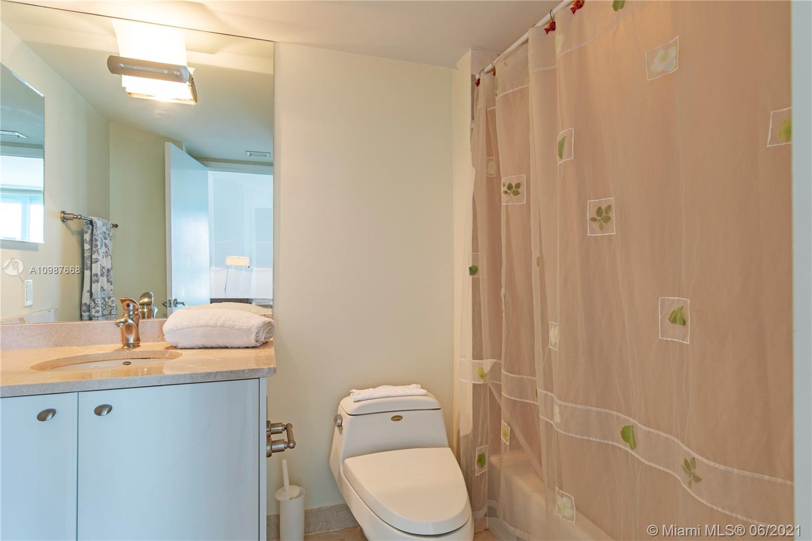 Photo 2 of Oceania V Apt 1656 in Sunny Isles Beach - MLS A10987668