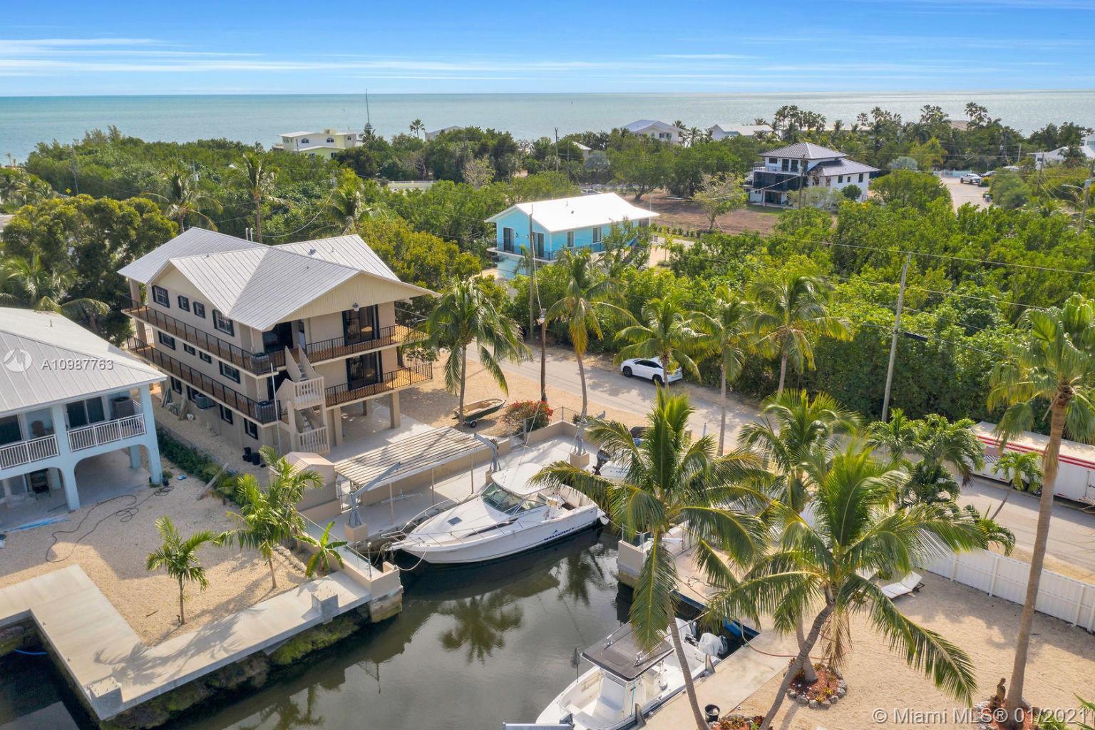 Key Largo, FL 33037,318 Buttonwood Cir #0