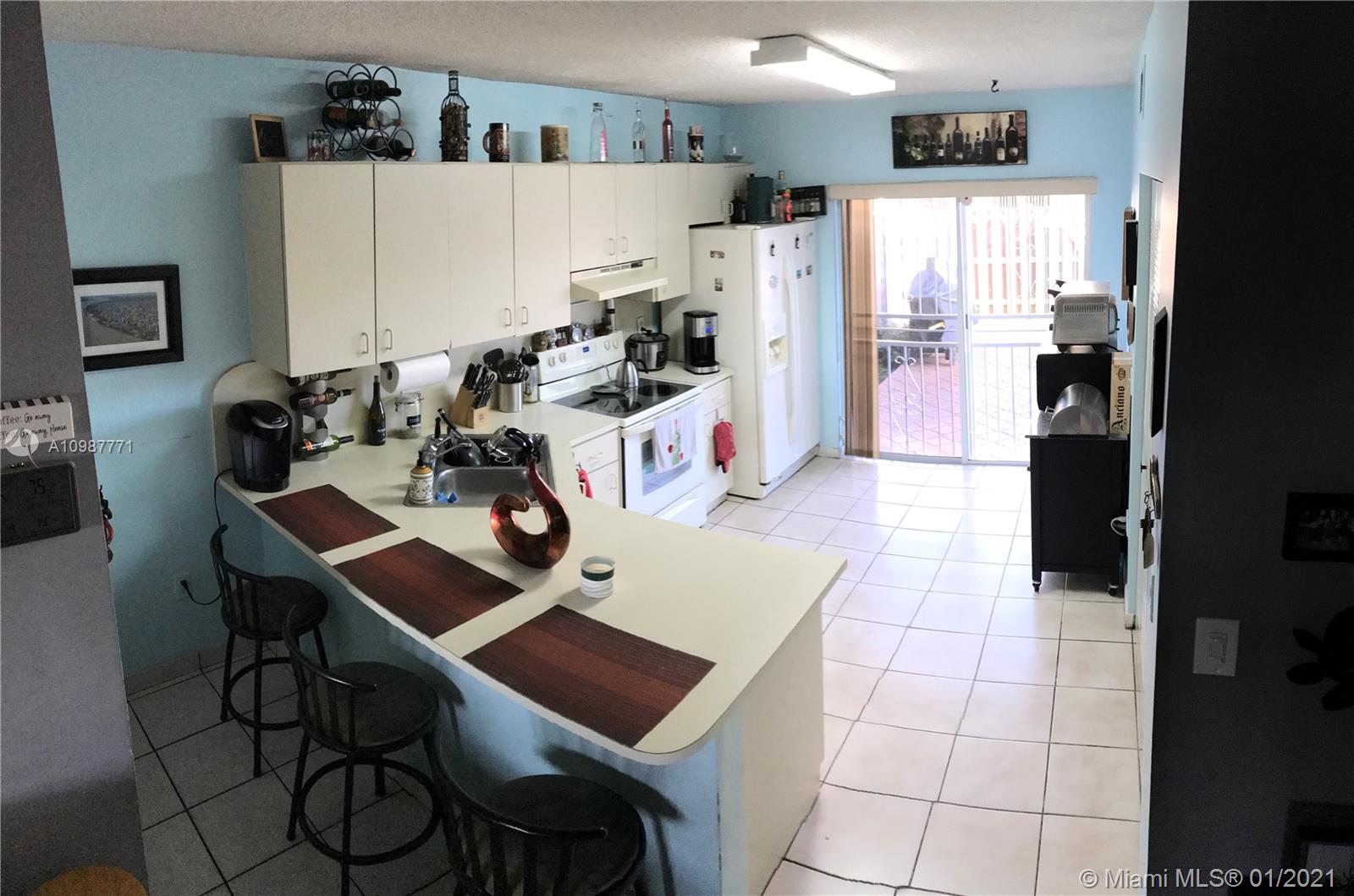 Hialeah, FL 33018,3375 W 76th St #122