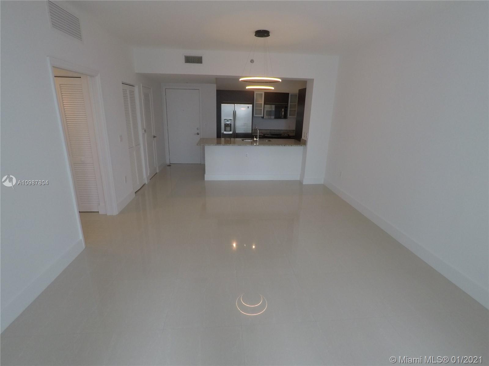 Miami, FL 33131,950 Brickell Bay Dr #3503