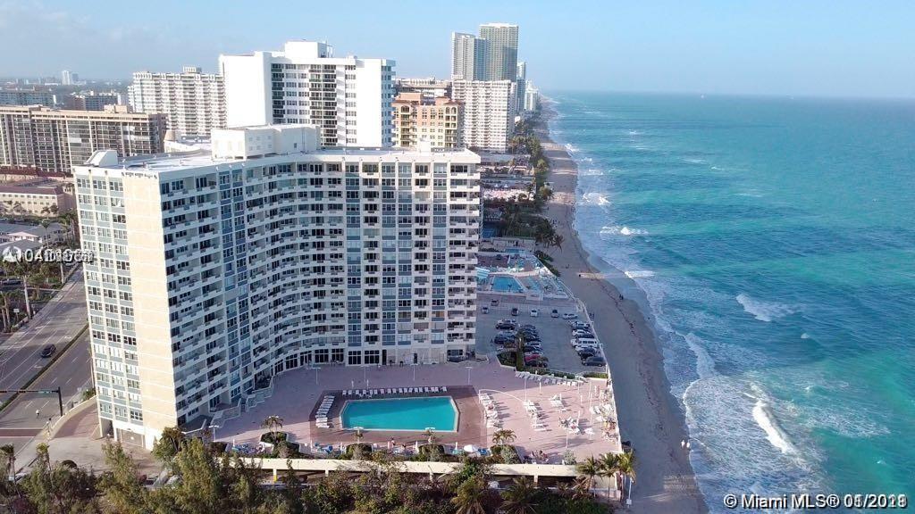 Hallandale Beach, FL 33009,3180 S Ocean Dr #220