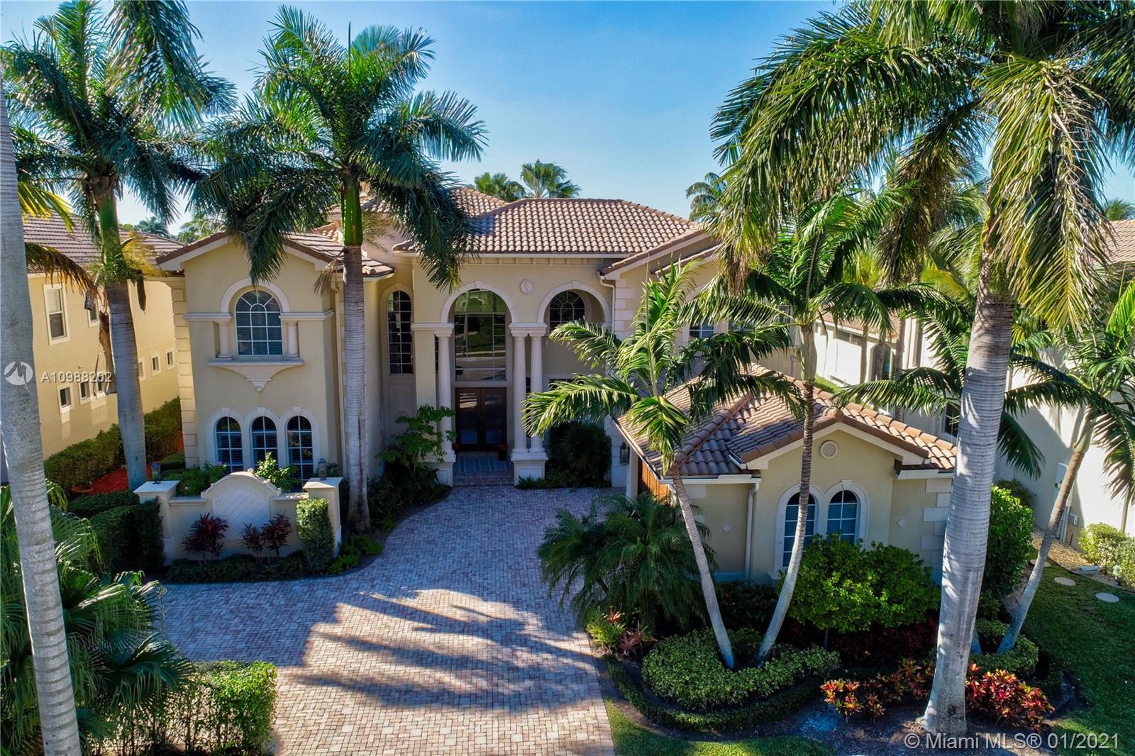 Palm Beach Gardens, FL 33410,421 Savoie Dr