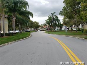 Hollywood, FL 33021,520 S Park Rd #33-12