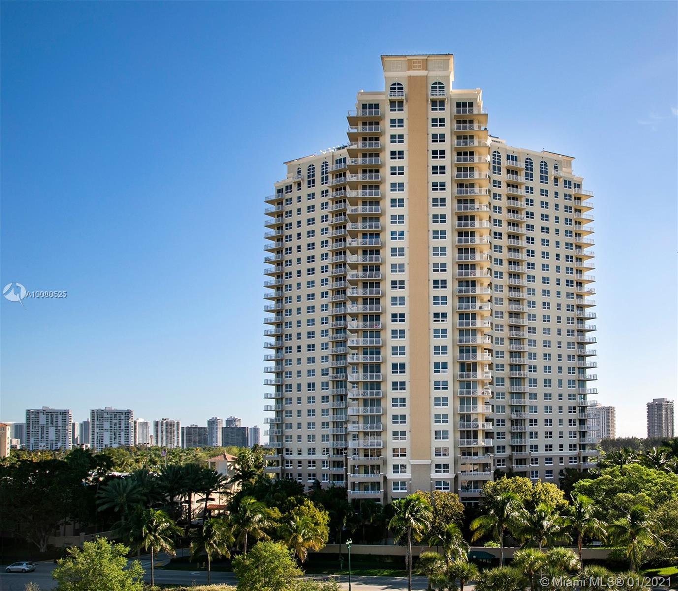 19501 W Country Club Dr #1915, Aventura, FL 33180