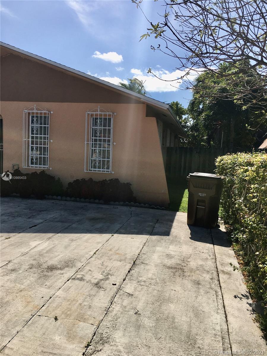 Hialeah, FL 33012,1446 W 43 pl #W-L1