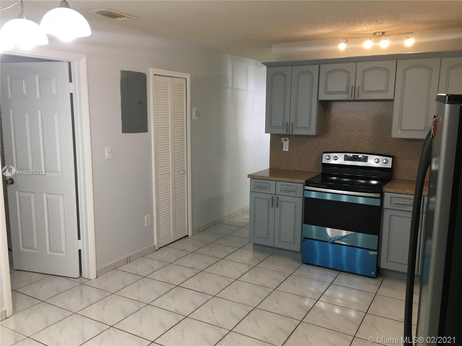 Hialeah, FL 33012,1446 W 43 pl #W-L1