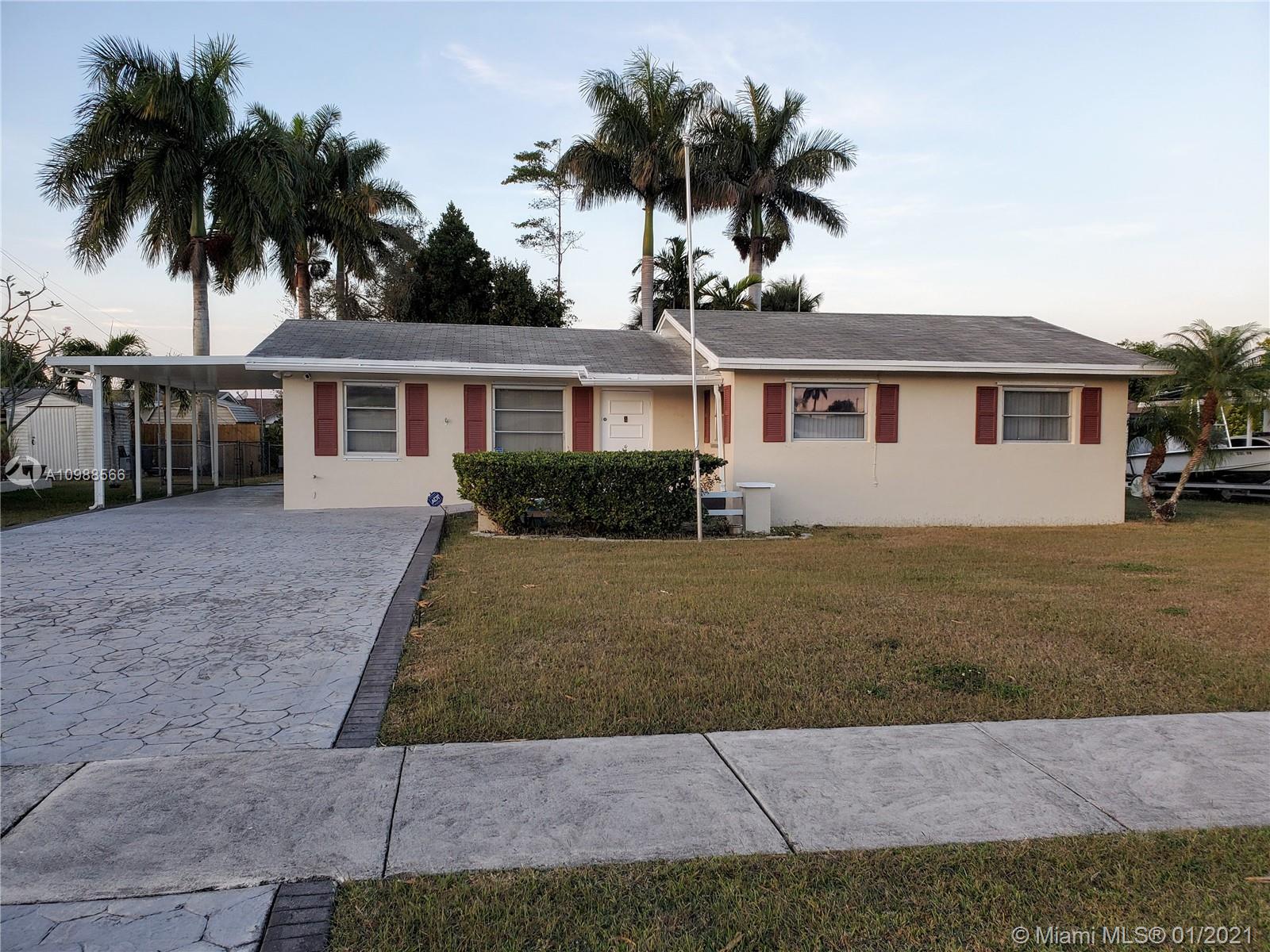 365 NW 16th St, Homestead, FL 33030