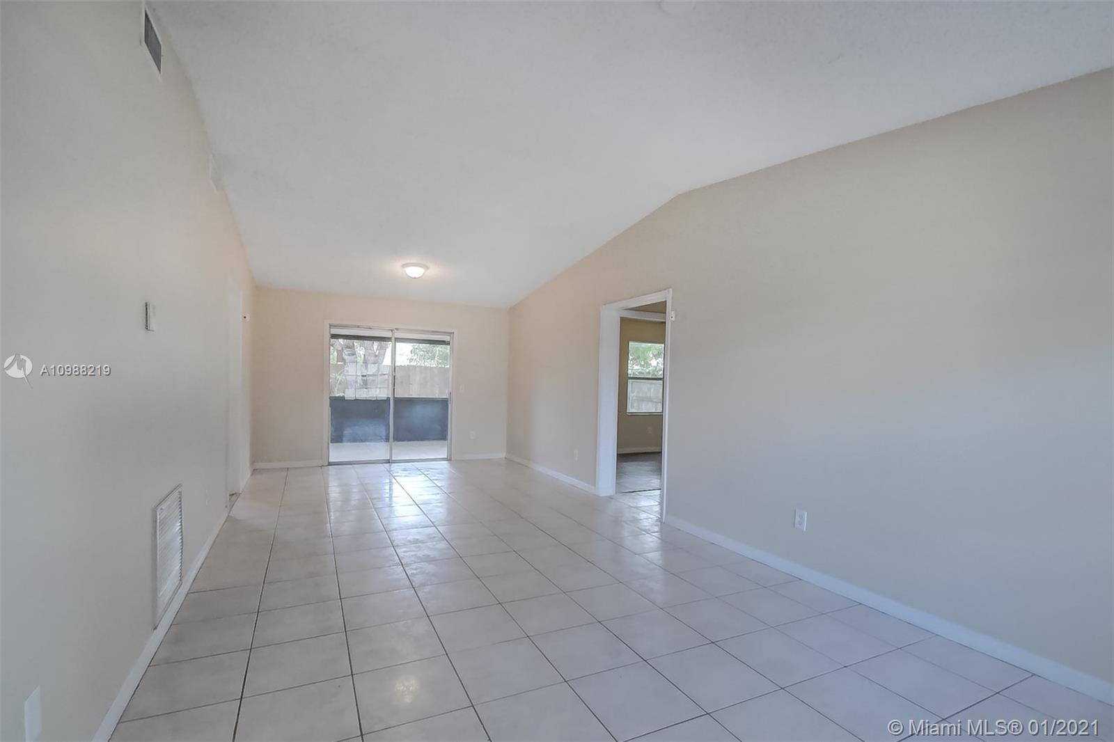 Lake Worth, FL 33467,5178 S Canal Cir S