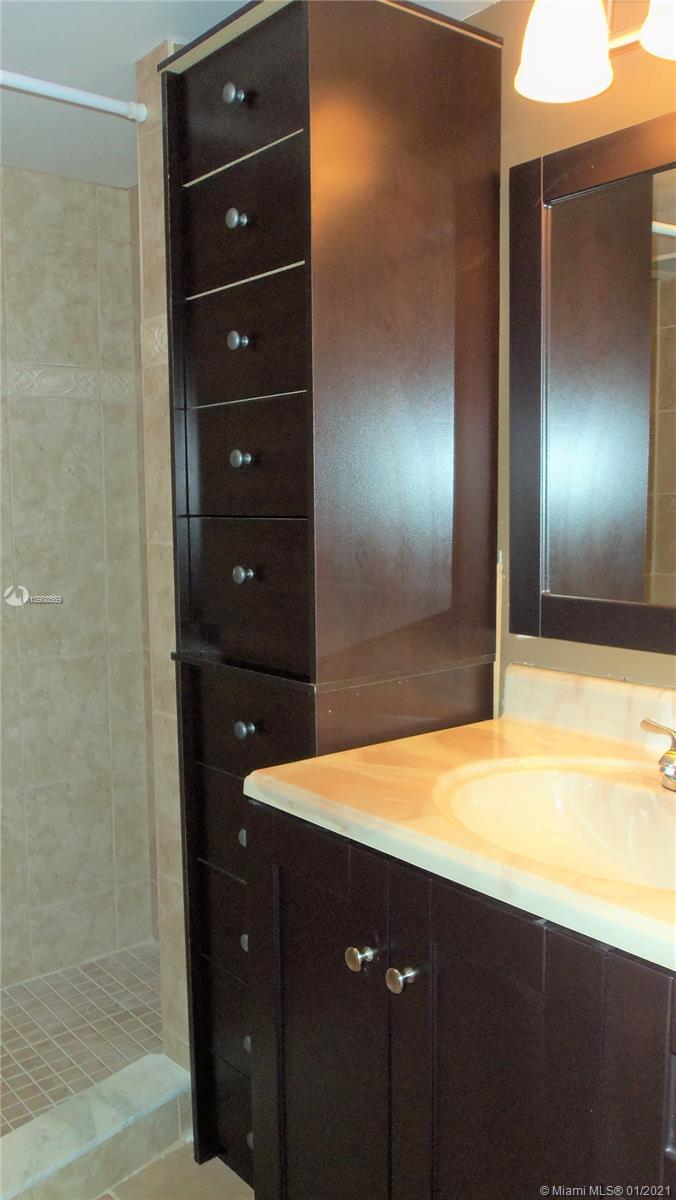 Homestead, FL 33034,800 Independence Dr #800K