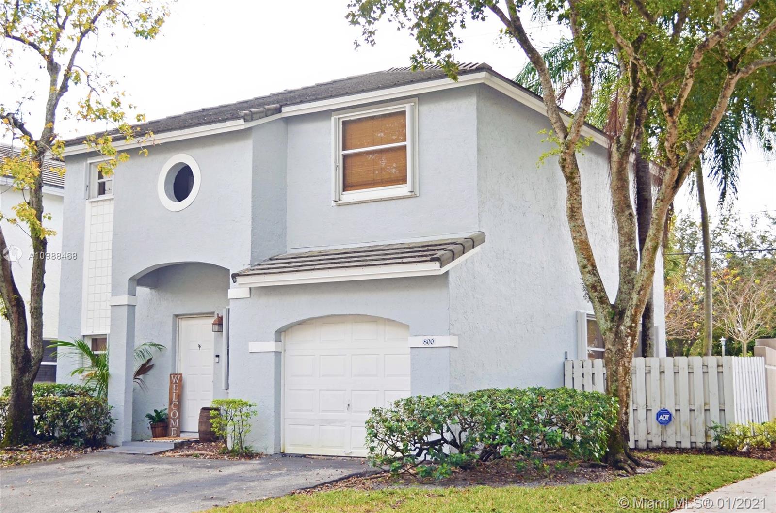 800 NW 98th Ave, Plantation, FL 33324