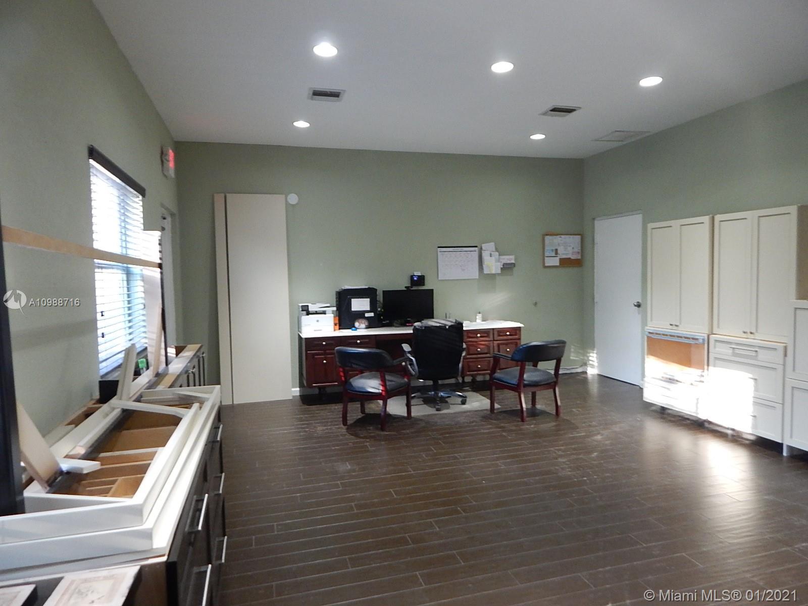 Miami, FL 33186,13130 SW 128th St #3,4