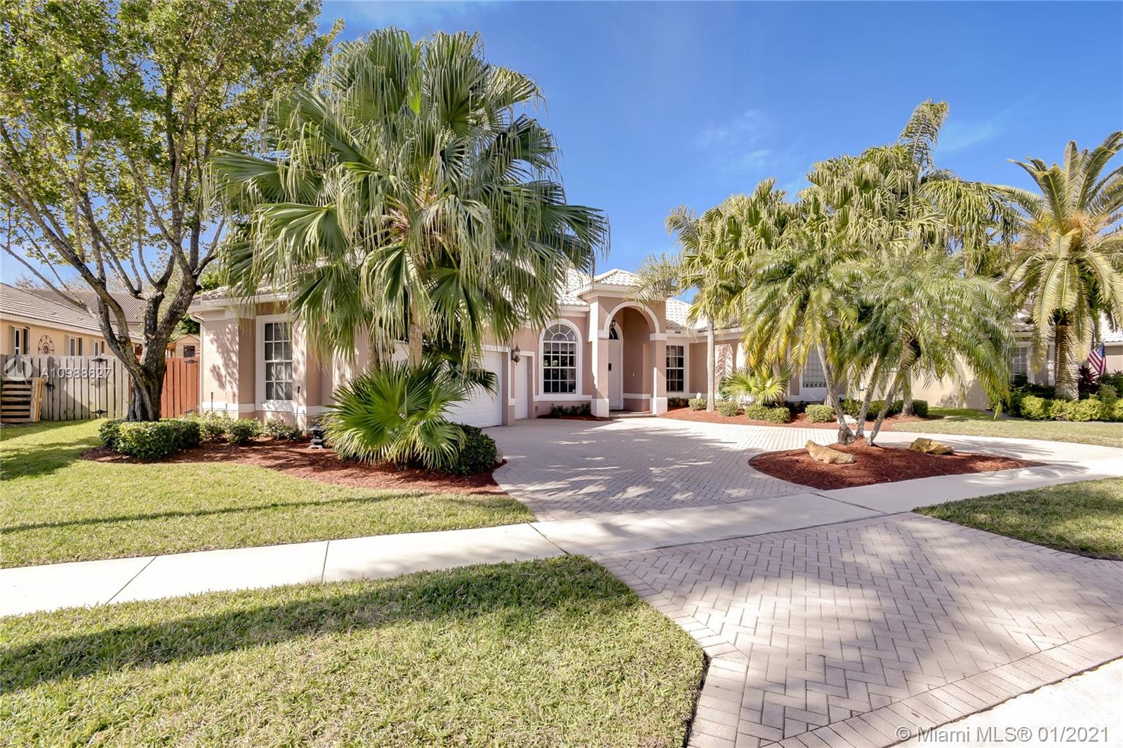 Plantation, FL 33324,125 NW 108th Way