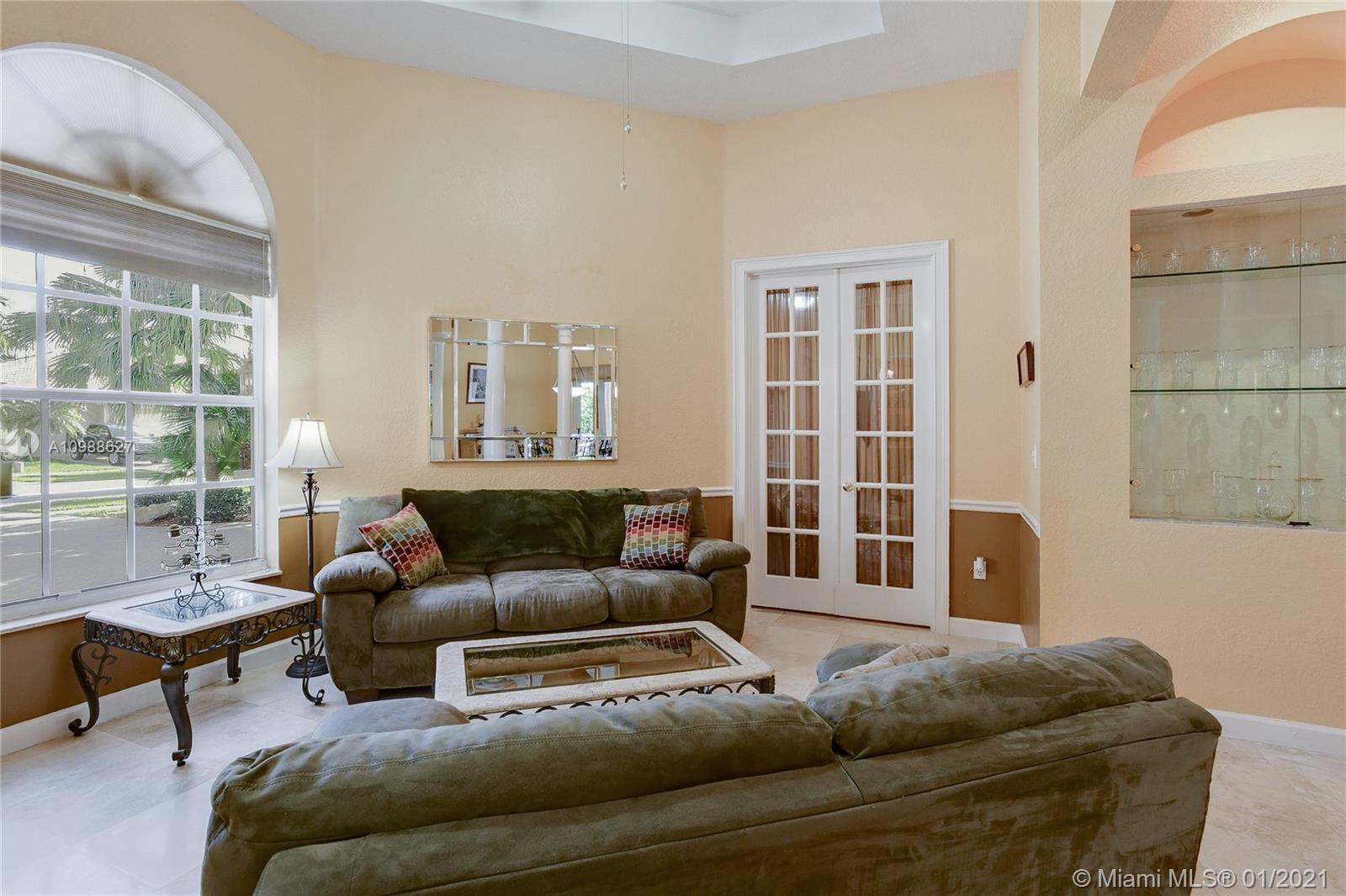Plantation, FL 33324,125 NW 108th Way
