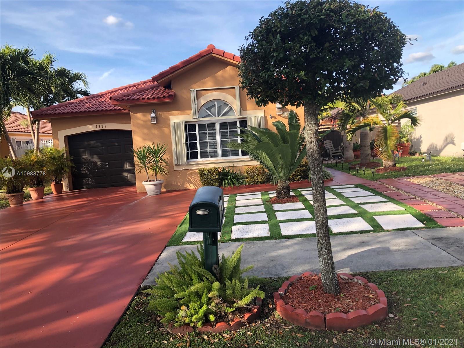 7471 NW 167th Ter, Hialeah, FL 33015