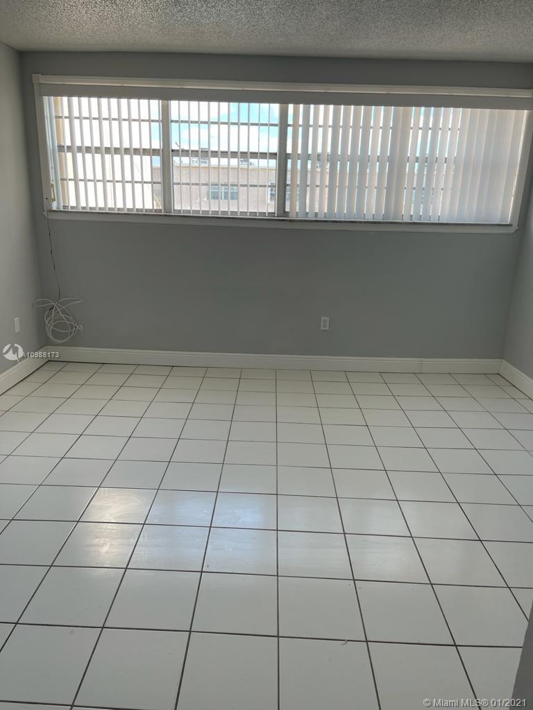 Miami, FL 33174,840 SW 105th Ave #306