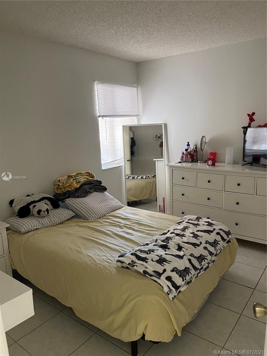 Miami, FL 33126,431 NW 82nd Ave #922