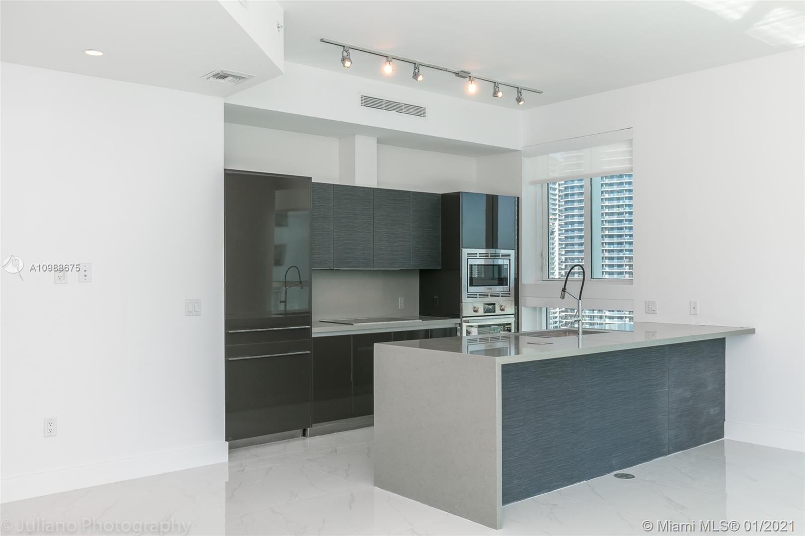 Miami, FL 33131,1080 Brickell Ave #2408