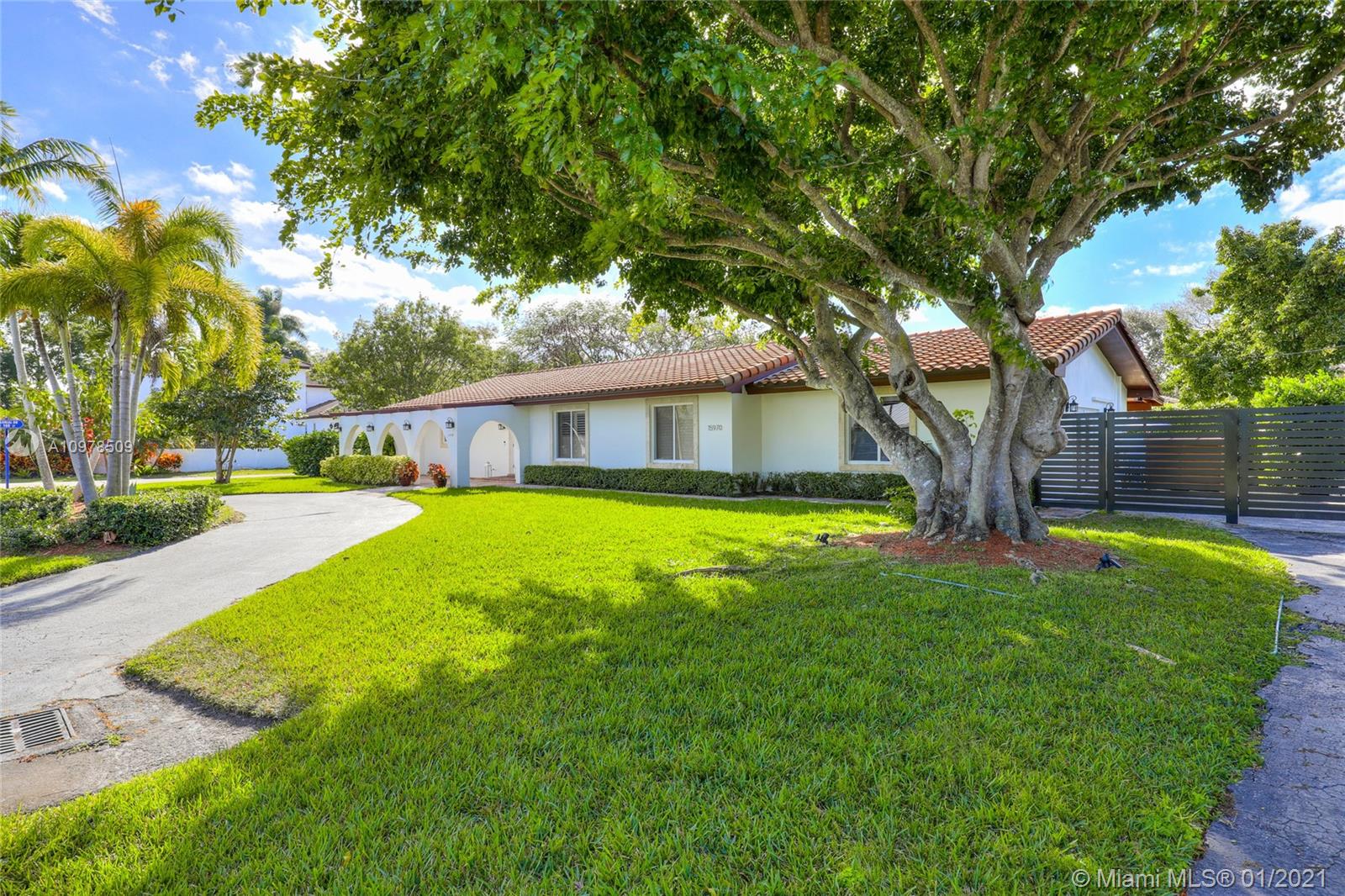 Palmetto Bay, FL 33157,15970 SW 77th Ct