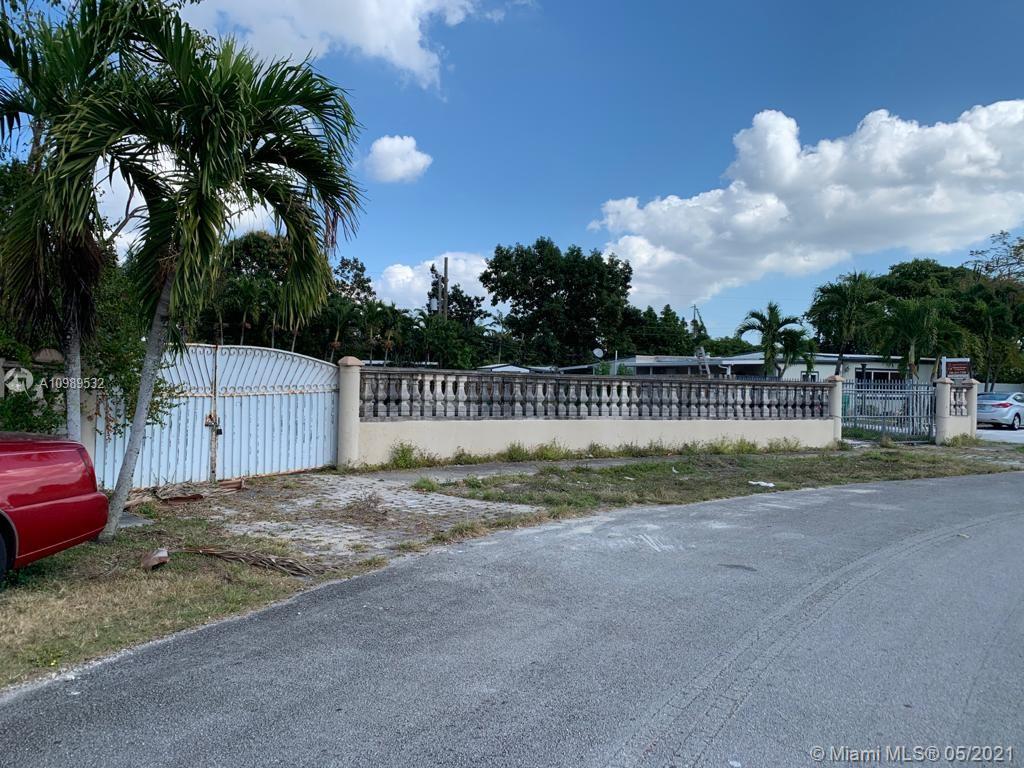 Miami, FL 33165,9965 SW 50th St