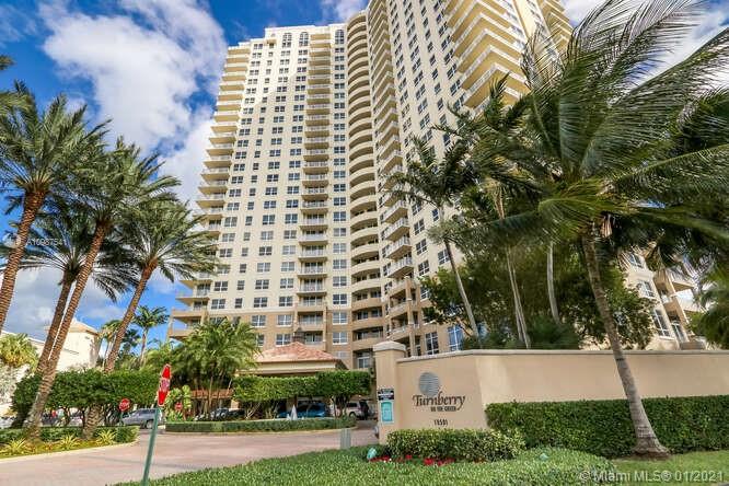 19501 W Country Club Dr #707, Aventura, FL 33180