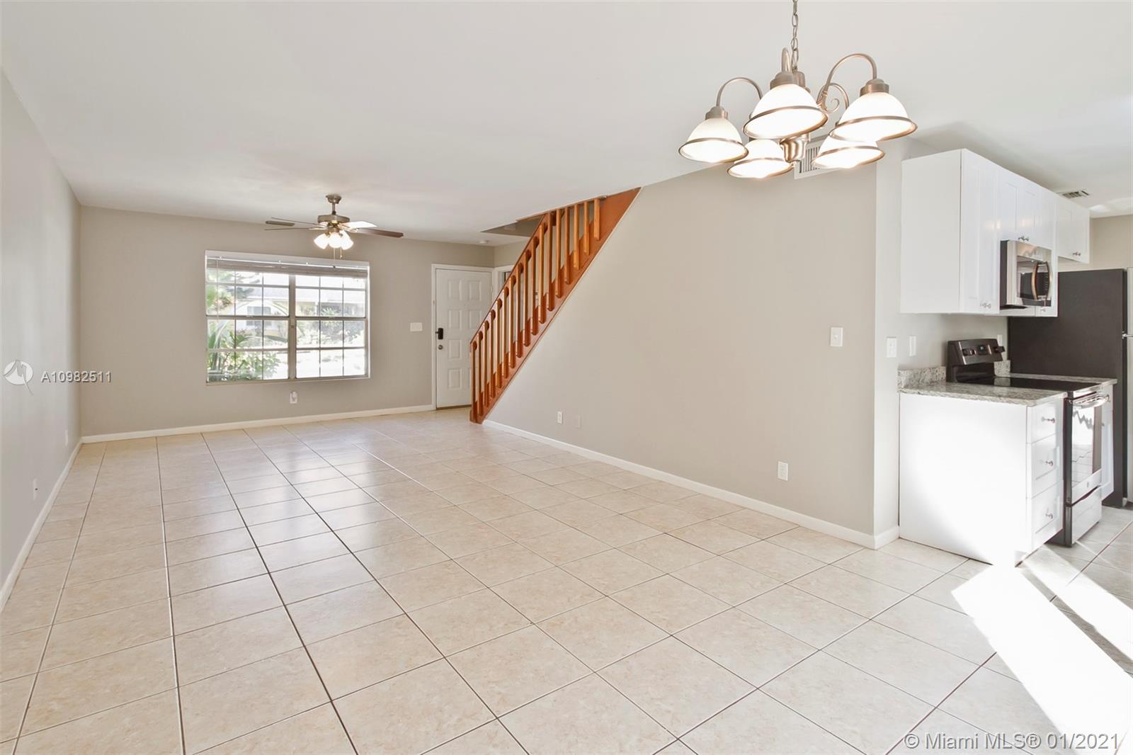 Atlantis, FL 33462,6008 Lace Wood Cir