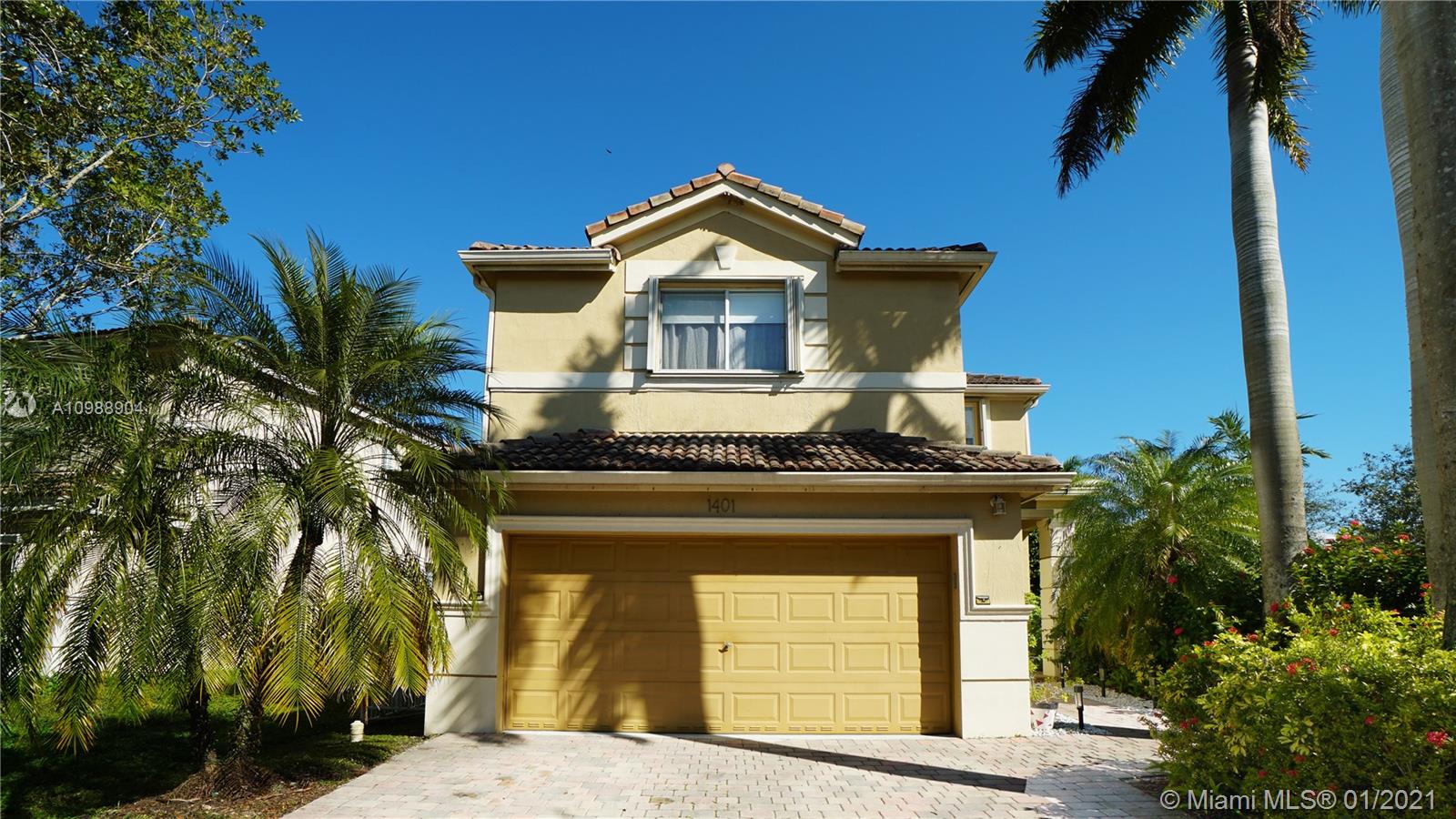 Photo 2 of 1401 Canary Island Dr in Weston - MLS A10988904