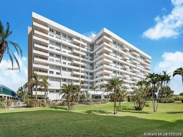 Key Biscayne, FL 33149,177 Ocean Lane Dr #1002