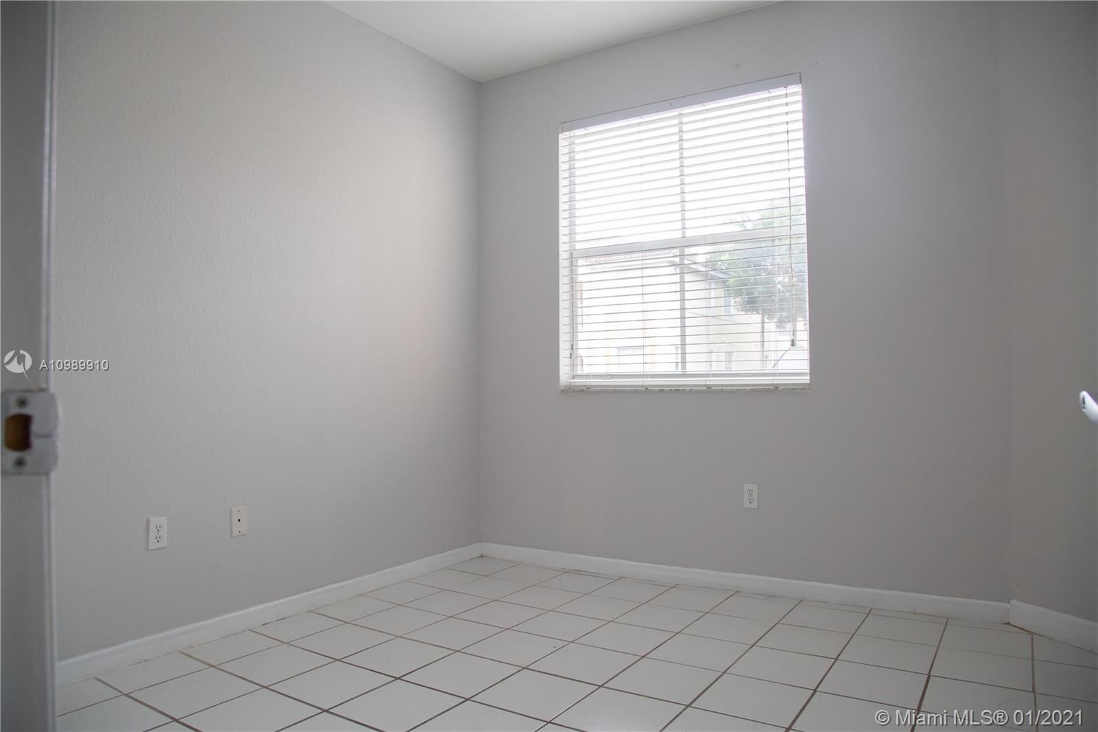 Homestead, FL 33035,1677 SE 27th Ct #208