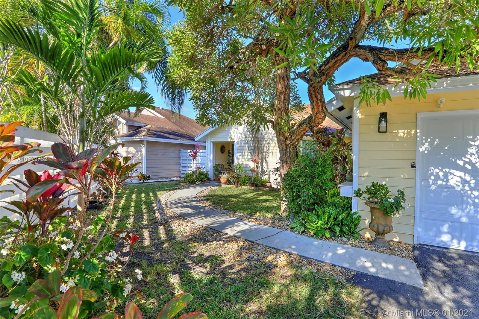 Miami, FL 33186,10016 SW 139th Pl