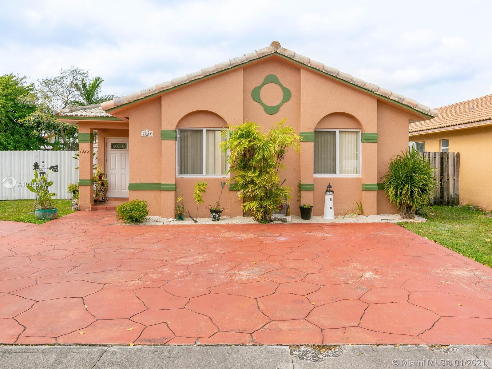 7022 W 33rd Ln,  Hialeah,  FL 33018
