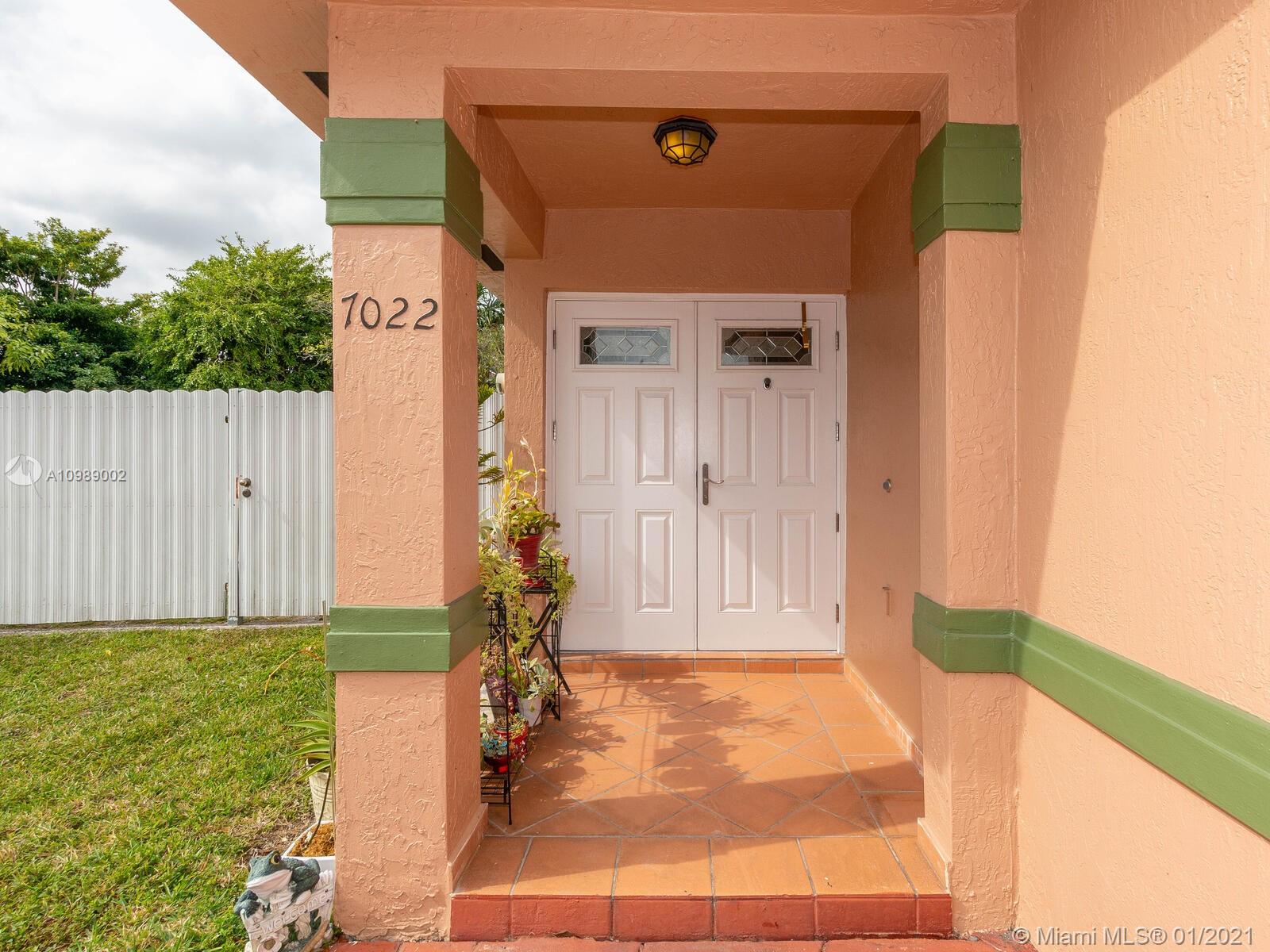 Hialeah, FL 33018,7022 W 33rd Ln