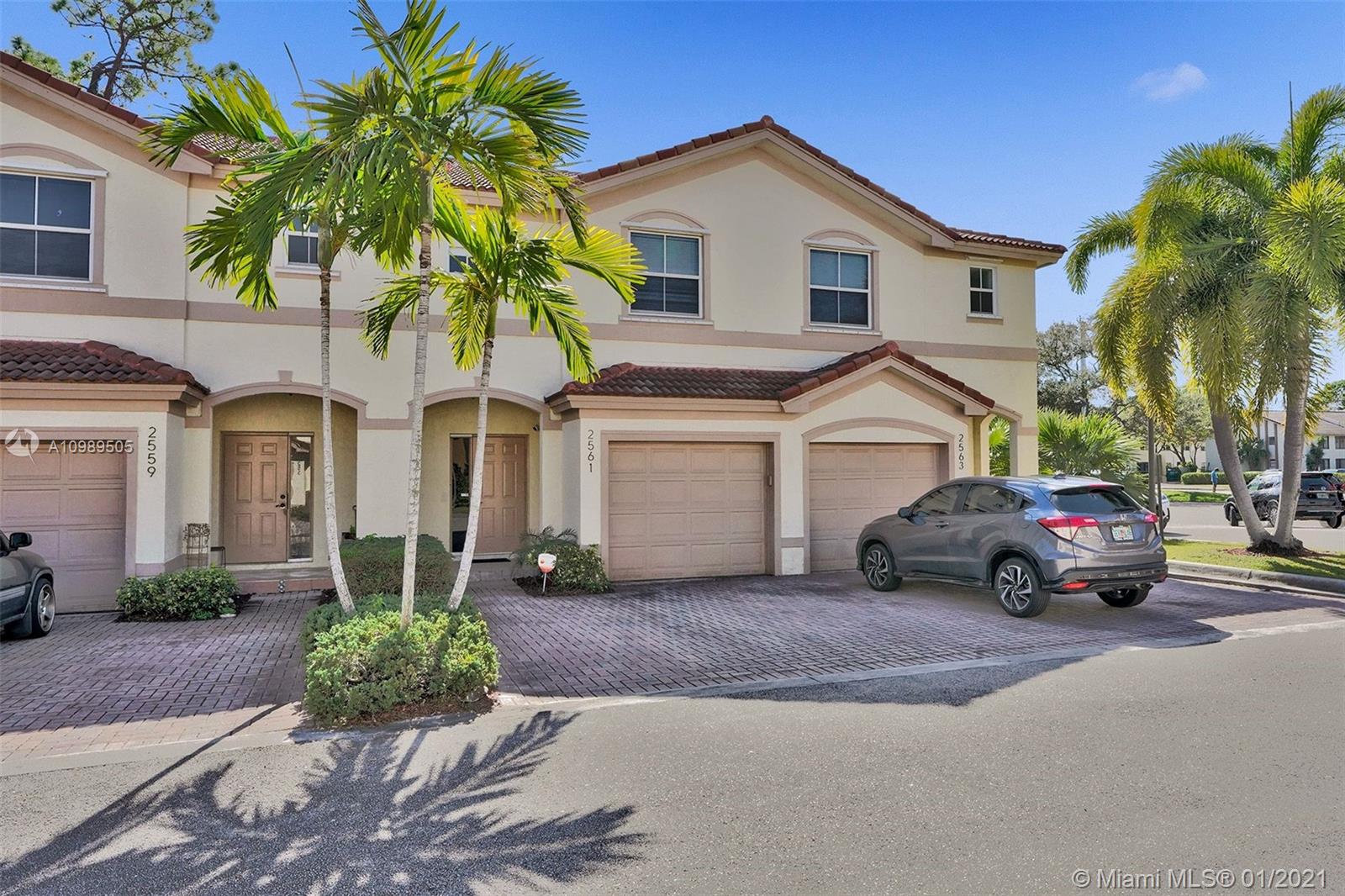 Coral Springs, FL 33065,2561 Riverside Drive #2561