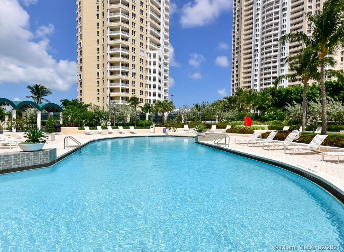 Miami, FL 33131,888 Brickell Key Dr #1102