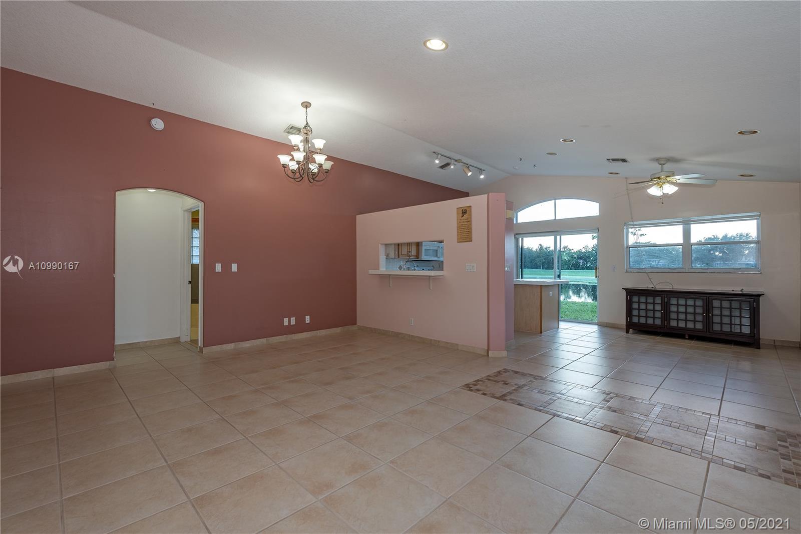 Lake Worth, FL 33467,8193 Pelican Harbour Dr