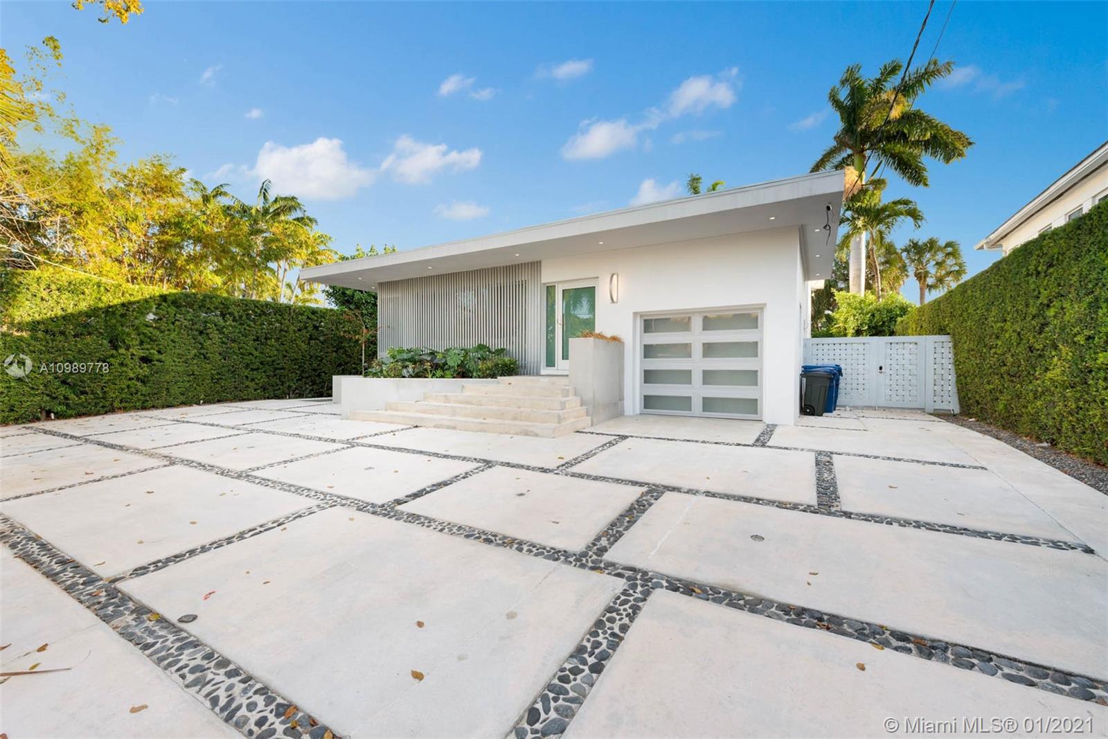 110 Venetian Way, Miami Beach, FL 33139