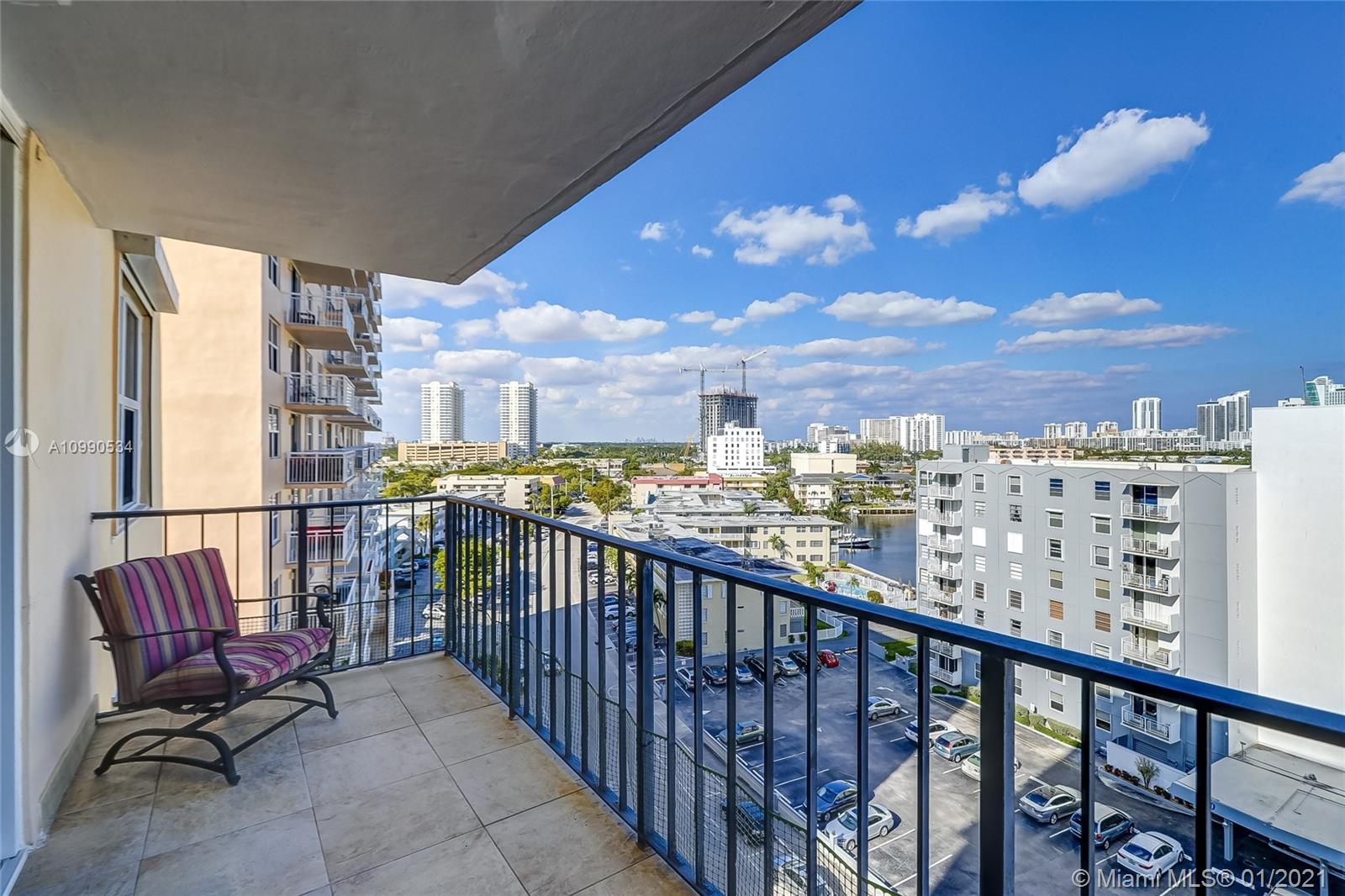 427 Golden Isles Dr #9E, Hallandale Beach, FL 33009