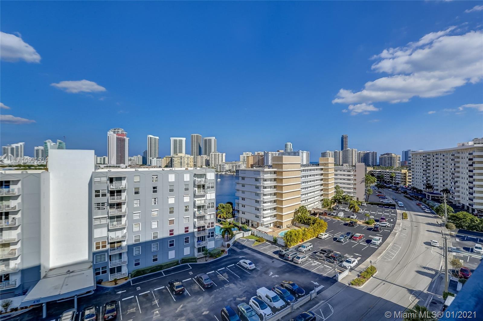 Hallandale Beach, FL 33009,427 Golden Isles Dr #9E