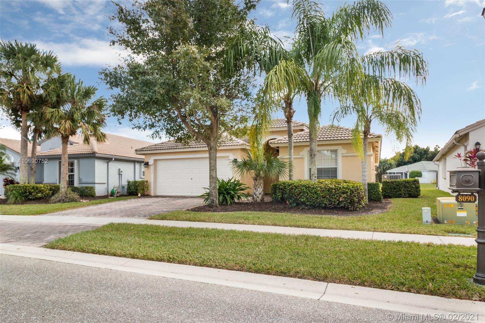 Boynton Beach, FL 33472,8090 Duomo Cir